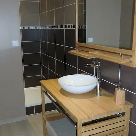 Chateau De Pile - إيميت