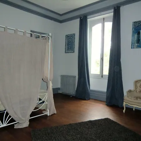 Chateau De Pile - إيميت