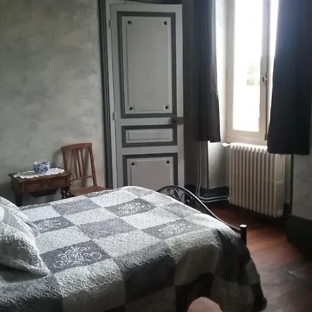 Chateau De Pile - إيميت