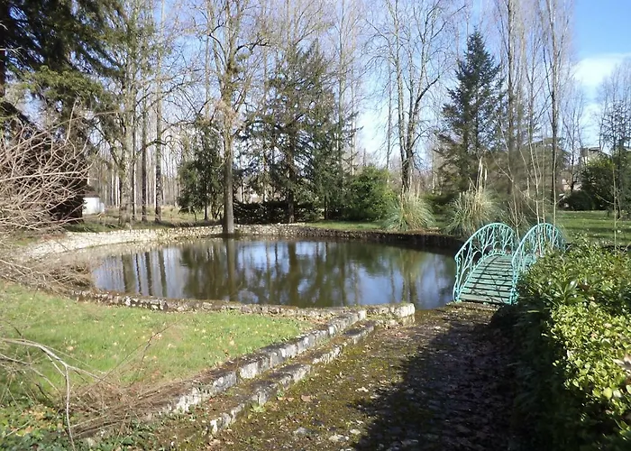 Bed & Breakfast Chateau De Pile - Eymet